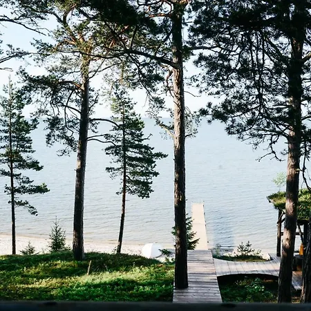 Metskapteni Puhkemaja * Poosaspea